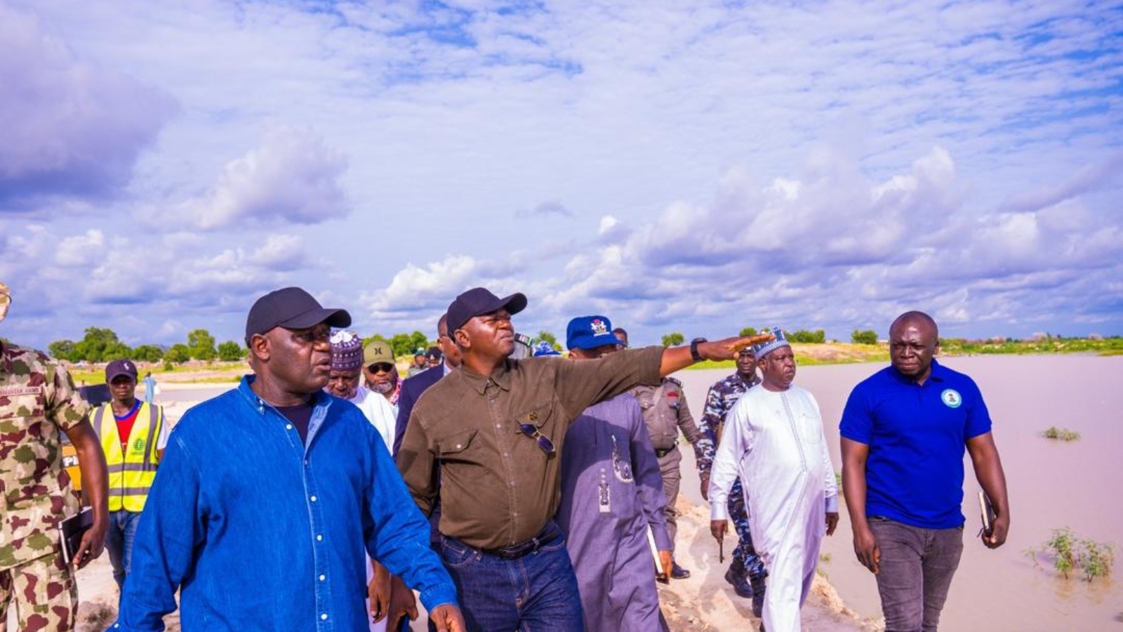 Alau Dam Inspection by the HM